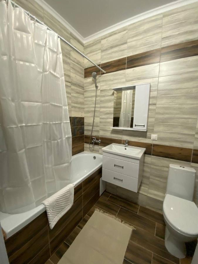 Жк Headliner В Самом Центре Возле Хан Шатыра Astana Buitenkant foto